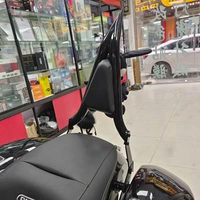 【並行輸入品】 バイク助手席 トライアングル形した滑り止めバー bmw r18クラシック100年 r18b 大陸横断するr18b 2020_8