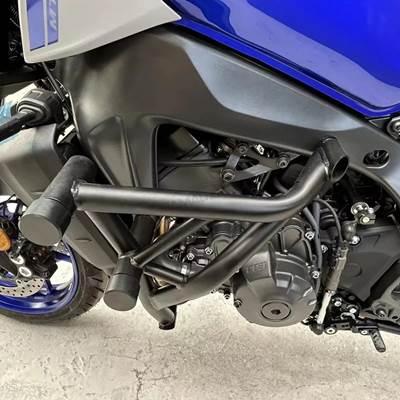 【並行輸入品】 耐衝撃性バイク 二輪リアガード MT-09 FZ-09 mt09 2021-2024の画像