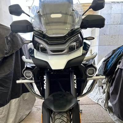 【並行輸入品】 バイクフレーム保護バンパー エンジンガード ハイウェイクラッシュバー 800 mt 800mtアクセサリー 2021 2022 2023 2024の画像