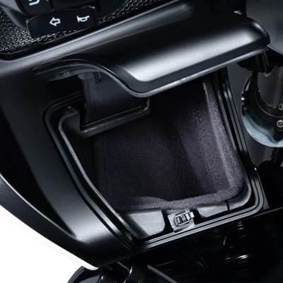 ハーレーストリートグライドセンターコンソール