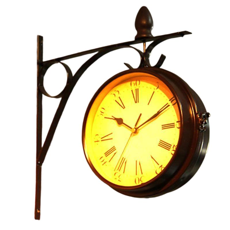 【 大感謝セール】 ヨーロッパスタイル レトロ 吊り下げ時計 壁時計 ヴィンテージ 室内装飾, 金属 クラシック 両面 掛け時計、壁掛け時計