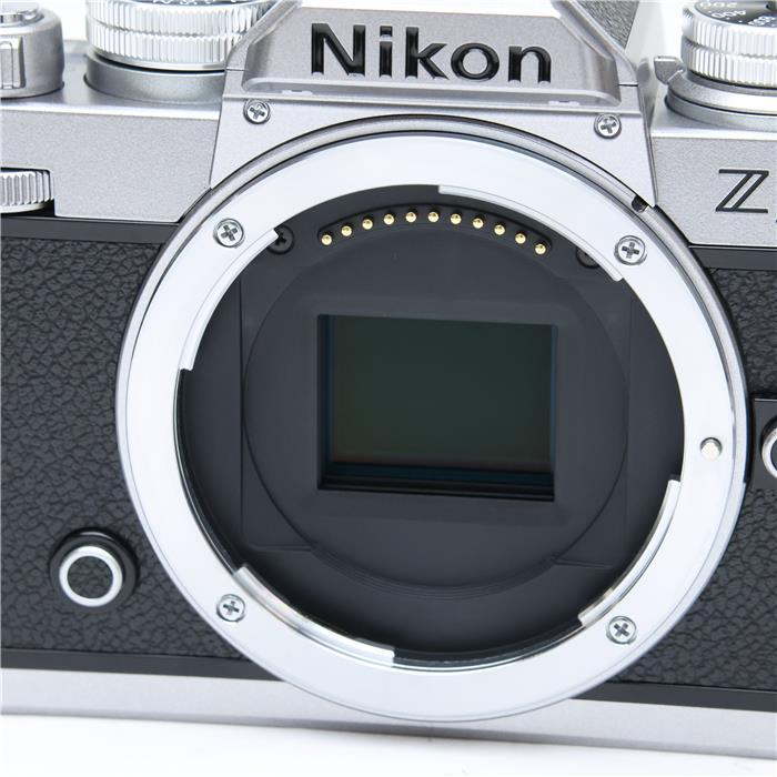 ニコン 《美品》Nikon Z fc 16-50 VR レンズキット : カメラ専門