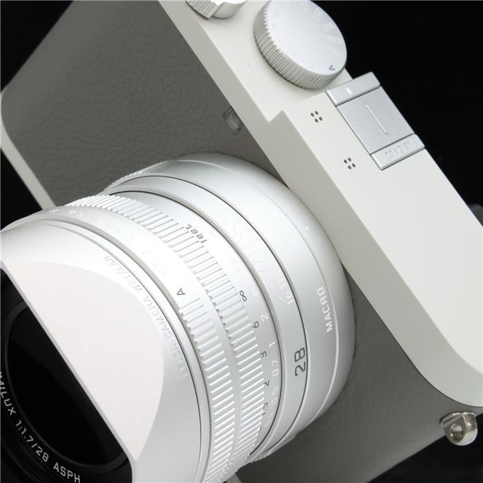 値下げ‼︎【美品】Leica Q2 Rent a Leica Q2 at LensProToGo.com