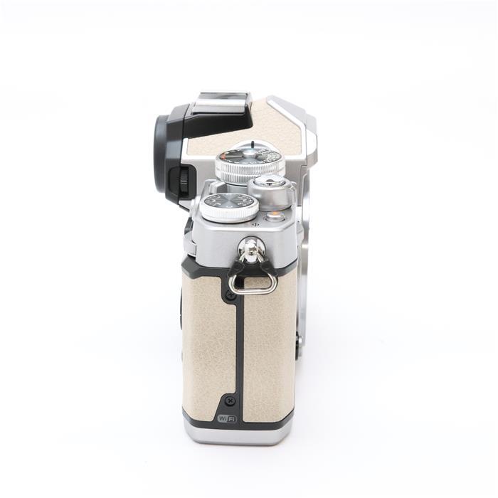 ニコン（Nikon） 《良品》Nikon Z fc ボディ プレミアムエクステリア張