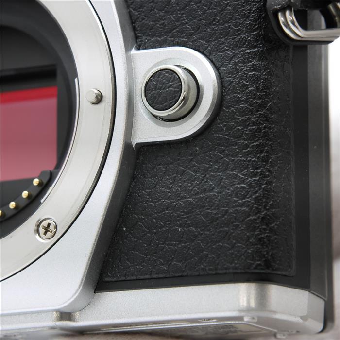 オリンパス（OLYMPUS） 《難有品》OLYMPUS OM-D E-M10 Mark III ボディ