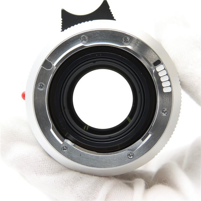 2/11まで。ズミルックスf1.4/50mm ASPH. シルバー11729. Leica