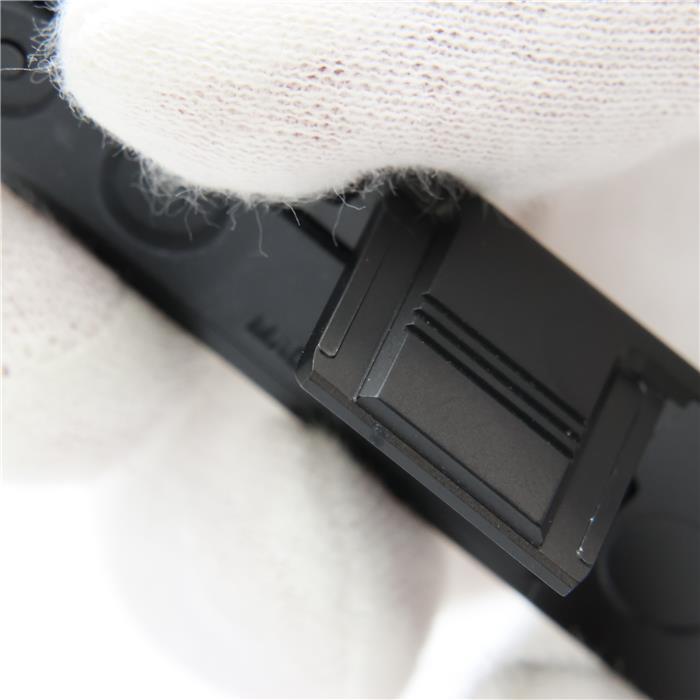 Leica Q3用純正サムレスト LEICA Q3」と過ごす 