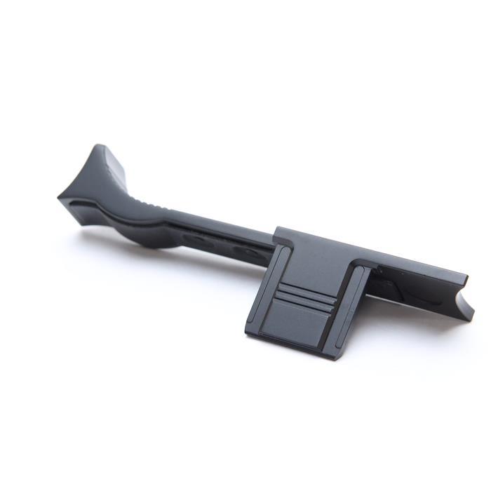 Leica Q3用純正サムレスト LEICA Q3」と過ごす 