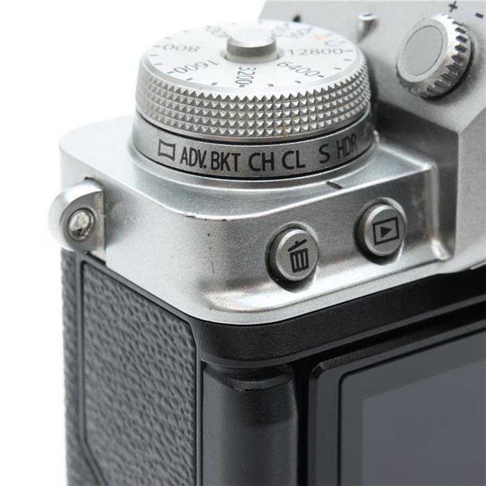 FUJIFILM（フジフイルム） 《難有品》FUJIFILM X-T4 ボディ : カメラ