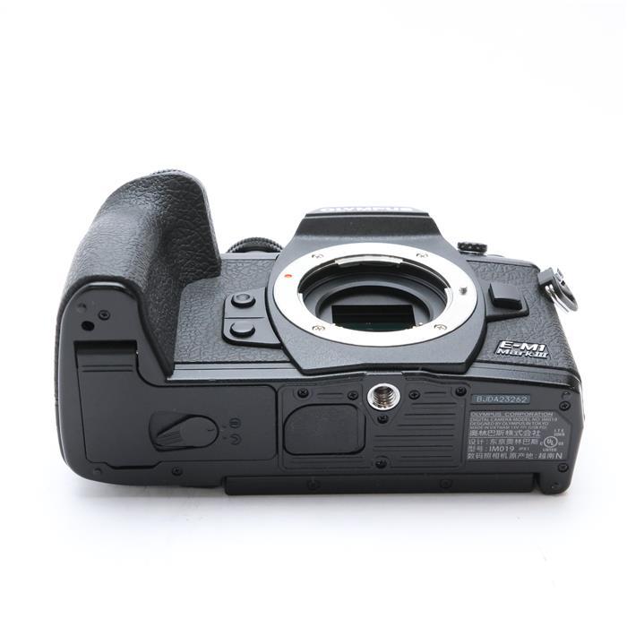 良品》OLYMPUS OM-D E-M1 Mark III ボディ 手持ち10秒でも安定の