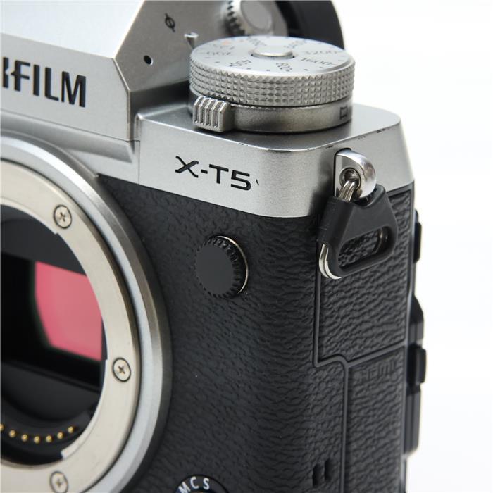 【特価】FUJIFILM X-T5 ボディ 富士フイルム FUJIFILM X-T5 ボディ 日英2言語設定モデル 価格比較