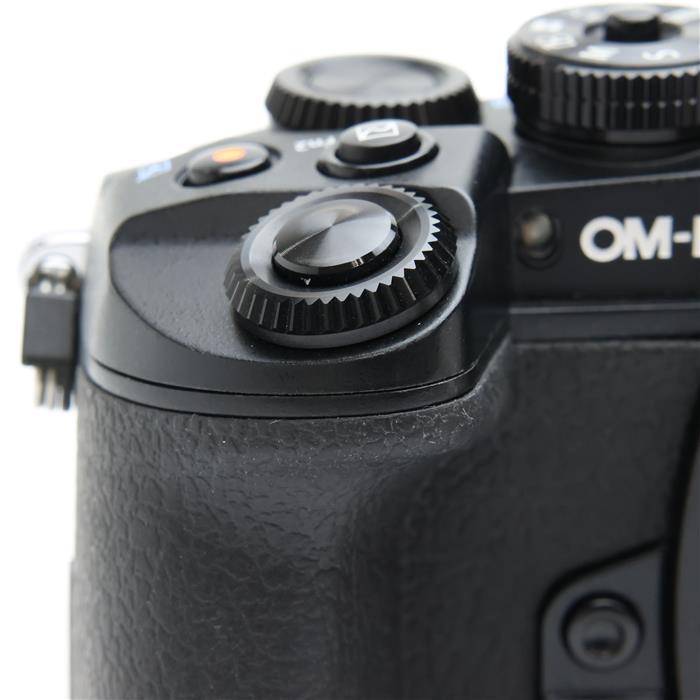 オリンパス（OLYMPUS） 《並品》OLYMPUS OM-D E-M1 ボディ : カメラ