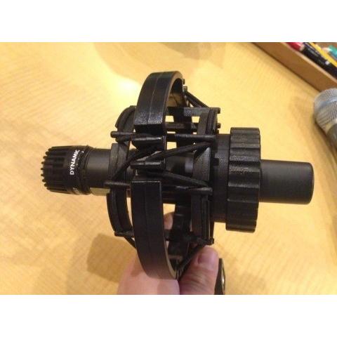 送料込み！AKG H85互換 ショックマウント 57や、オーディオ
