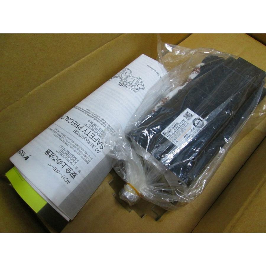 安川電機　ACサーボモーター SGMAV-04ACA6C　未使用品 |  | 02