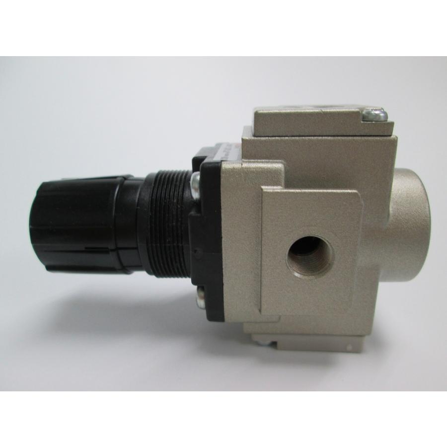 SMC　レギュレータ　AR20-01H　未使用品 |  | 01