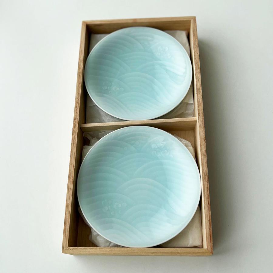快山窯 青白磁 青海波柄 4寸皿2枚セット 小皿 銘々皿 引出物 結婚祝