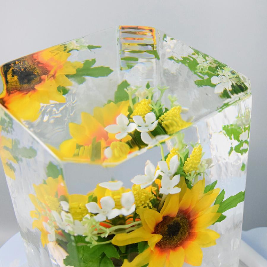 氷華 / 氷中花 「ひまわり」sun flower 氷に閉じ込めた儚い美しさ。透明度の高い氷に美しい造花を閉じ込めた氷のアート。花氷 創作氷とも呼ばれます_1