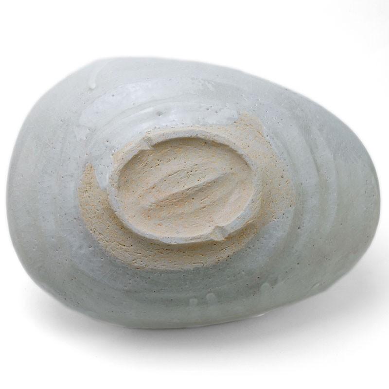瀬戸焼：白釉変形鉢・有松進《盛鉢・楕円鉢・21.0cm》 |  | 01