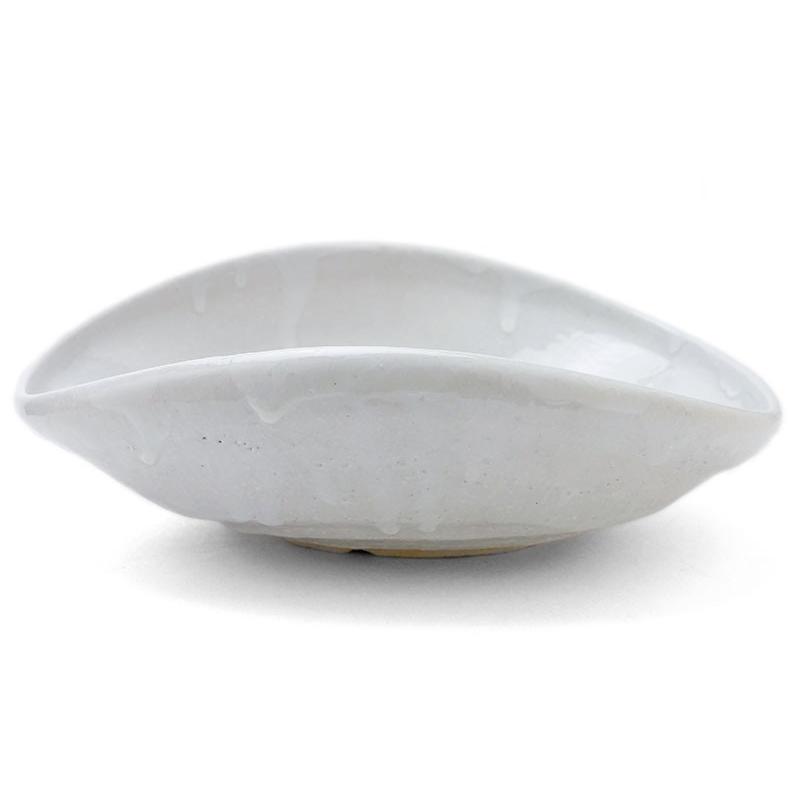 瀬戸焼：白釉変形鉢・有松進《盛鉢・楕円鉢・21.0cm》 |  | 02