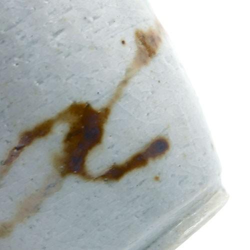 瀬戸焼：白釉錆絵湯呑・有松進《湯呑》 |  | 09