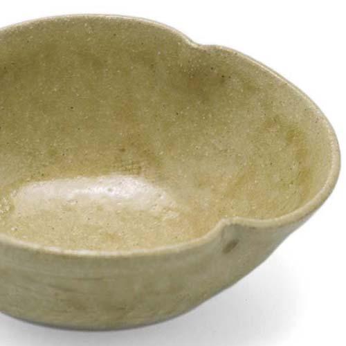 灰釉木瓜形向付・有松進《小鉢・13.8cm》 : 和食器の愉しみ 工芸店よう