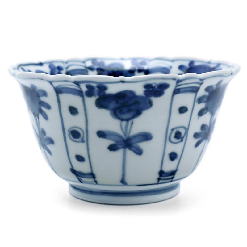 九谷焼:染付芙蓉手深向付・正木春蔵《小鉢・11.0cm》 : 和食器 九谷焼:染付芙蓉手深向付・正木春蔵《小鉢・11.0cm》 : 和食器
