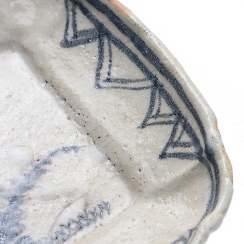 志野焼：志野草文四方向付・瀧川恵美子《中皿・16.0m》 : 和食器の愉し