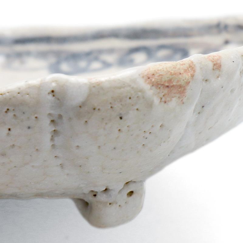 志野焼：志野草文四方向付・瀧川恵美子《中皿・16.0m》 : 和食器の愉し