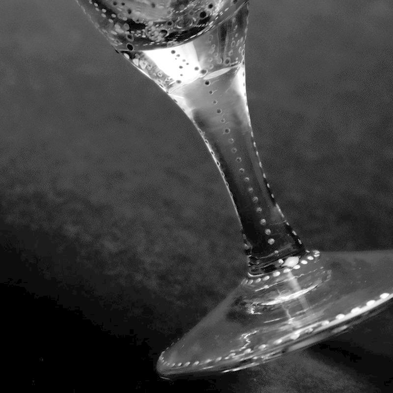 ガラス：絵付リキュールグラス・バラ瓔珞文・d.Tam《ショットグラス