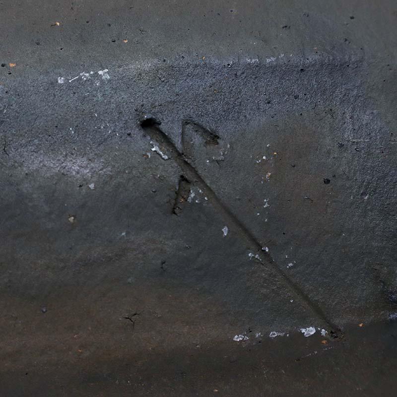 焼〆長皿・辻村塊《中皿・29.0cm》の画像