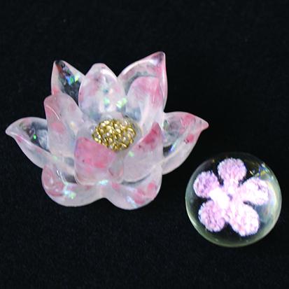 遺骨オルゴナイト 蓮の花（台座）+ 球体のセット販売 球体には送って 