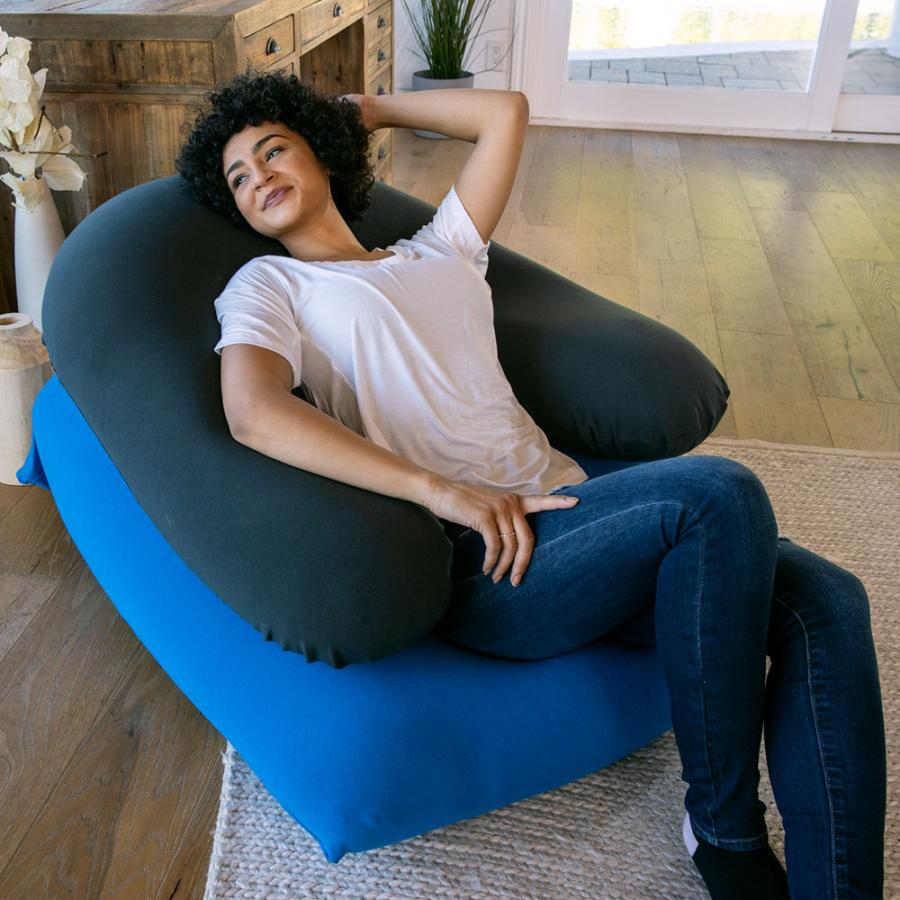 小さめのお部屋でも使えるコンパクトなソファ「Yogibo Mini（ヨギボー 