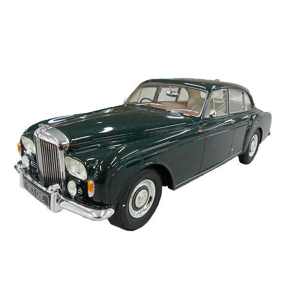 CULT/カルト ベントレー S3 Continental Flying Spur 1965 グリーン 1/18スケール CML002-1