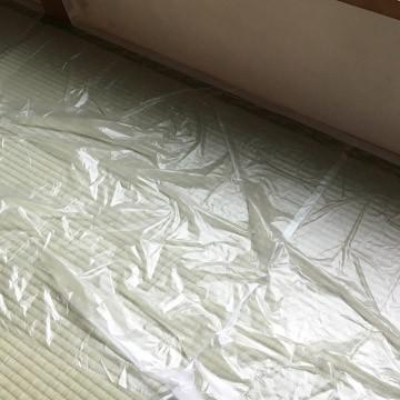 【北海道配送不可】養生ポリフィルム 国産ポリフィルム #150 厚さ約0.15mm 2000mm×50m 2本 資材カバー 建築 マスキング 資材包装 資材梱包フィルム |  | 05