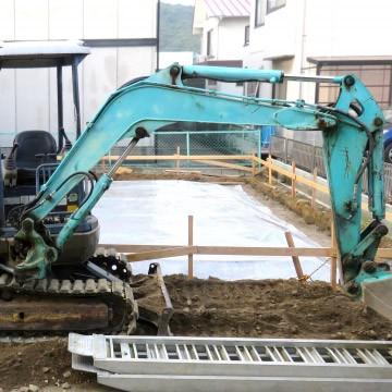 【北海道配送不可】養生ポリフィルム 国産ポリフィルム #150 厚さ約0.15mm 2000mm×50m 二つ折り 2本 資材カバー 建築 マスキング 資材包装 資材梱包フィルム |  | 03