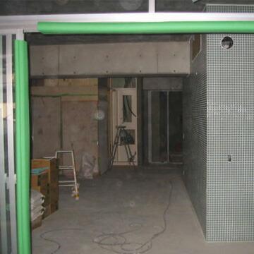 UFO ロンググリーン 有効枠100-180mm 長さ2000mm 10本 MF エムエフ 柱カバー 養生カバー 柱 開口枠 単管足場 ドアノブ 階段の笠木 ベランダの手すり |  | 04