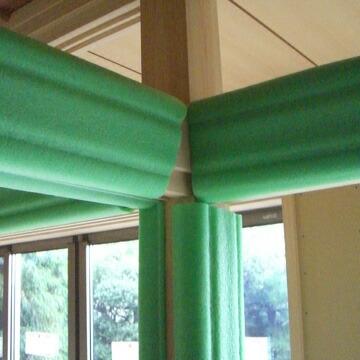 UFO ロンググリーン 有効枠100-180mm 長さ2000mm 10本 MF エムエフ 柱カバー 養生カバー 柱 開口枠 単管足場 ドアノブ 階段の笠木 ベランダの手すり |  | 05