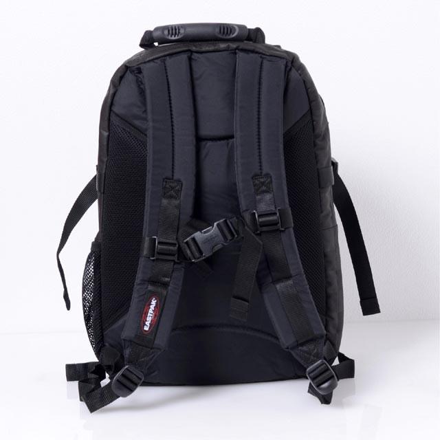 イーストパック(EASTPAK) チェック柄リュックサック（特大） ブラック 【正規取扱店】｜yokoaunty｜02