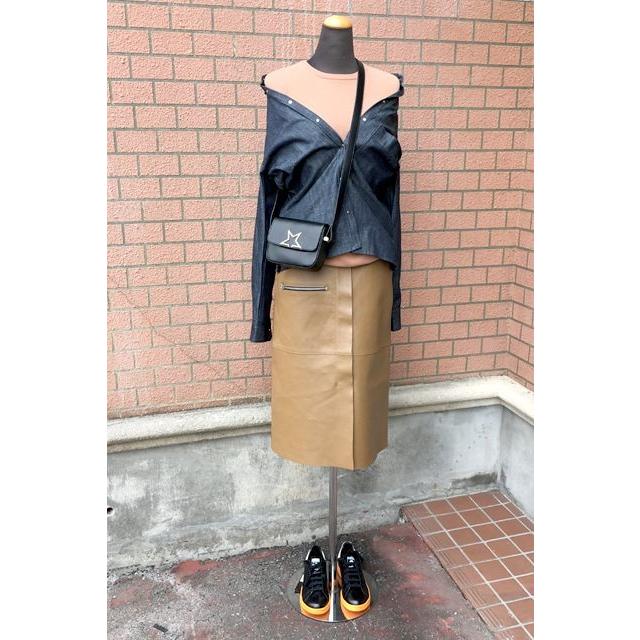 30％ ゴールデングース(Golden Goose) スターモチーフミニバッグ 牛革  