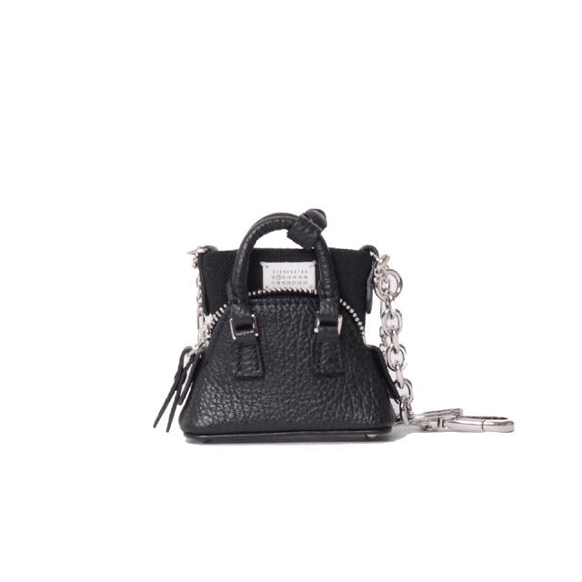 メゾン マルジェラ Maison Margiela 5ACクラシックミニチャーム メゾン マルジェラ Maison Margiela 5ACクラシックミニチャーム