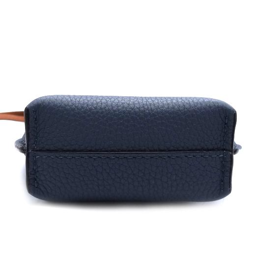 ロエベ ゲートポケット ショルダーバッグ フォンケース レザー ブルー系 タン 124.12.Z.45 LOEWE 横浜BLANC LOEWE（ロエベ） ゲートポケット ショルダーバッグ フォンケース
