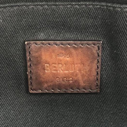 Berluti（ベルルッティ） エクスプローラー スモール ボディバッグ