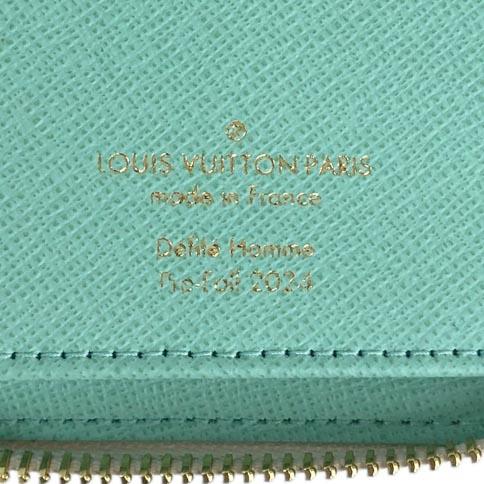 LOUIS VUITTON（ルイ・ヴィトン） ジッピーウォレット ヴェルティカル