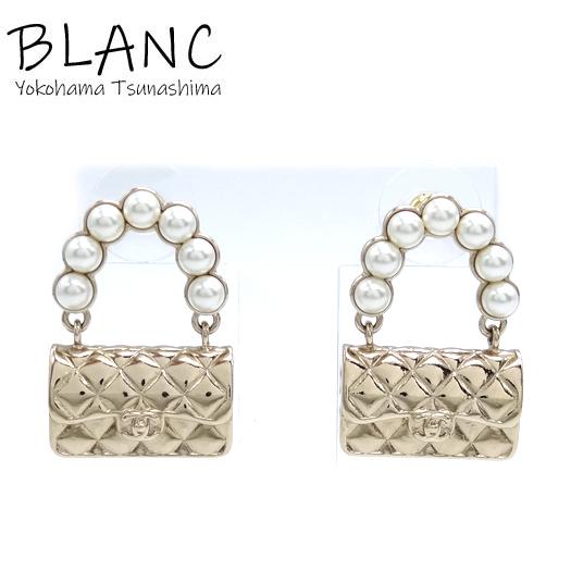 CHANEL（シャネル） フェイクパール マトラッセ ピアス メタル