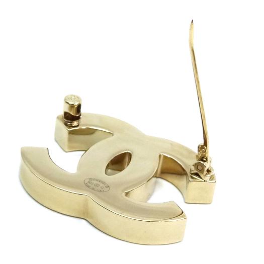 【美品】シャネル CHANEL ブローチ ココマーク ホワイト ゴールド シャネル(CHANEL)シャネル ココマーク ブローチ アクセサリー