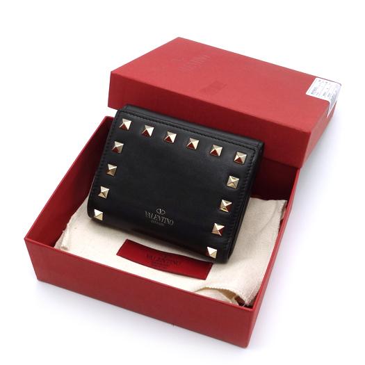 VALENTINO ガラバーニ スタッズ コンパクトウォレット 新品・未使用品）ヴァレンティノ ガラヴァーニ Valentino Garavani