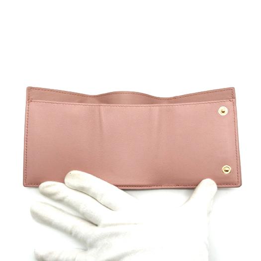 LOEWE（ロエベ） トライフォールド ウォレット カーフレザー ピンク