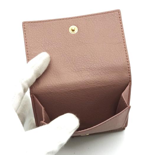 ロエベ トライフォールド ウォレット  コンパクト 財布 101.88.S26 LOEWE（ロエベ） トライフォールド ウォレット カーフレザー ピンク
