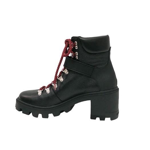 MONCLER（モンクレール） CAROL ショート ブーツ レザー ブラック #38