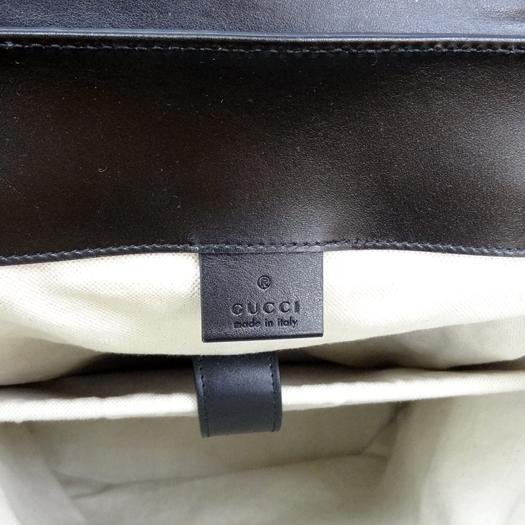 GUCCI（グッチ） GGエンボス バックパック GGエンボス レザー ブラック